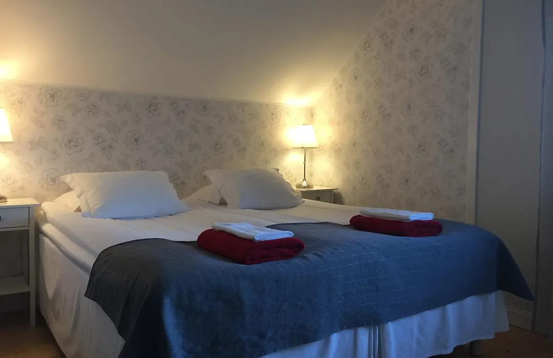 Degerfors Bed&Breakfast-1